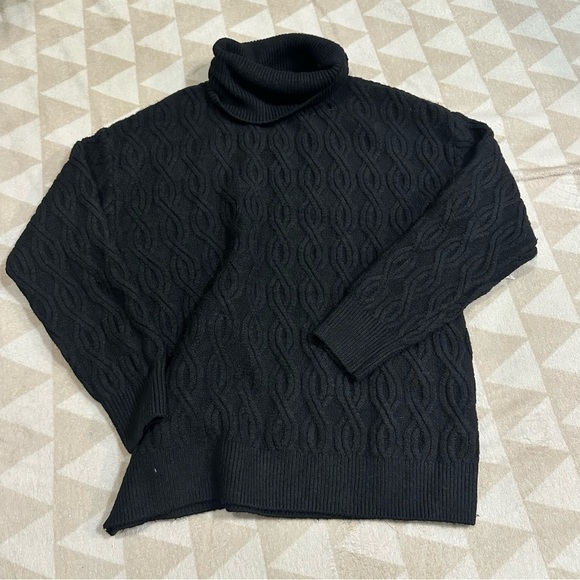 Jones New York
Women's Cable-Knit Turtleneck Sweater - Picture 2 of 3